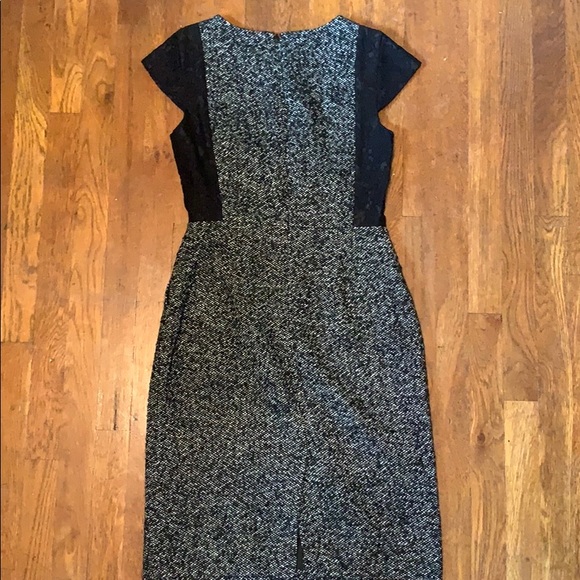 LIKE NEW Size 2 J Crew dress with pockets! - Picture 3 of 3